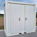 duschcontainer_ral9002_doppelkabine_seitenansicht